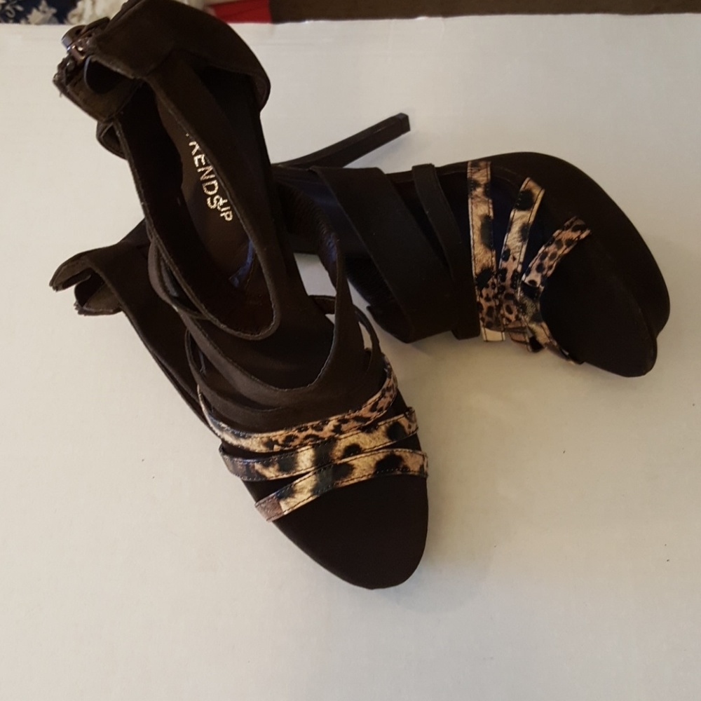 Trends Up Suede Heels